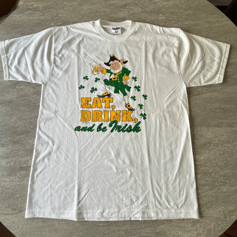 Vintage 2000s “Eat, Drink, and Be Irish” Leprechaun St. Patrick’s Day Tee L